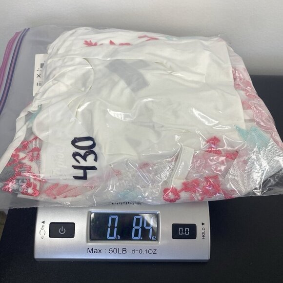 INC Women's White Floral Embroidered Nightgown Robe Set Size XS NWT - Picture 9 of 9